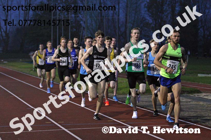 North Eastern Grand Prix graded 1500 metres , Monkton Stadium,  Jarrow and Hebburn. Photo:  David T. Hewitson/Sports for All Pics